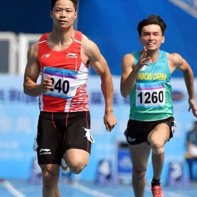 中國17歲小將100米10.21，遠超同期蘇炳添，科學訓練前途無量